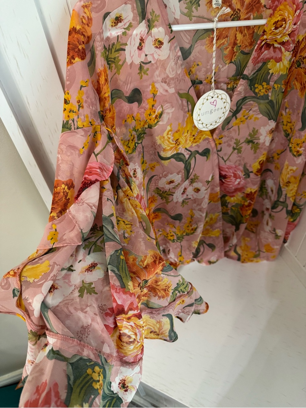 NWT, Umgee, Pink Floral Blouse, Ruffle Split Sleeves, Flowy, Romantic, Size XL - Picture 10 of 10